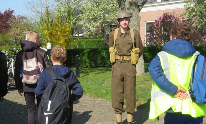 Scholieren in Midden-Delfland horen verhalen over bezetting en verzet